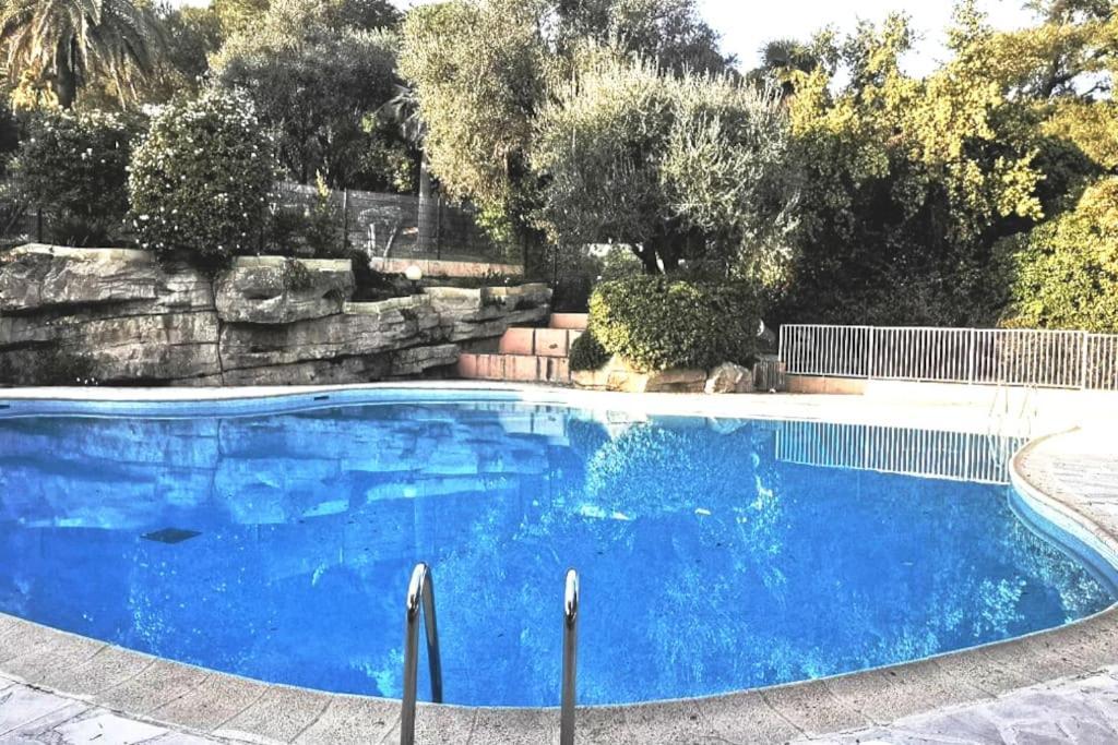 Appartement Nice Centre Vue Mer Avec Piscine Pour Famille, Couple D'Amis Pas De Groupes De Jeunes Autorises Bagian luar foto
